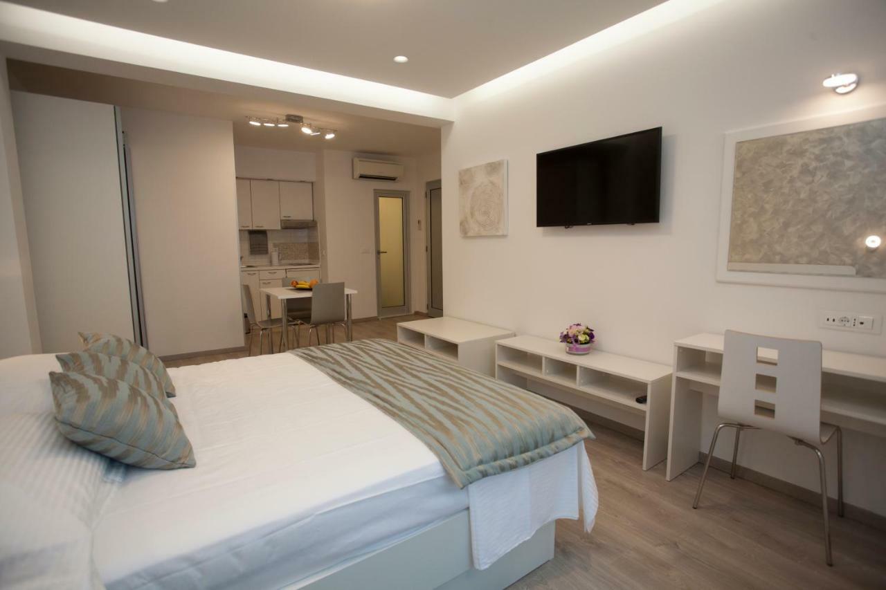 Apartments Lovret Flowers Split Extérieur photo