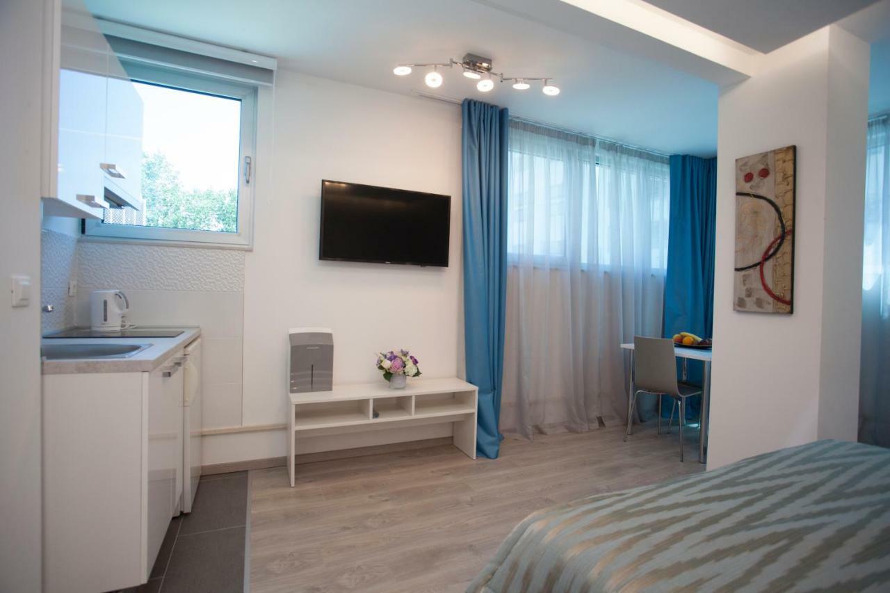 Apartments Lovret Flowers Split Extérieur photo